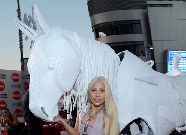 Lady Gaga AMA 2013