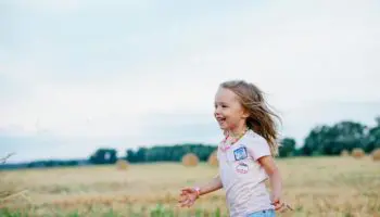 Moda infantil: prendas esenciales para el verano